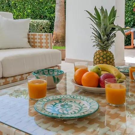 Amazing Ultra Modern Oasis In Atalaya Apartmán
