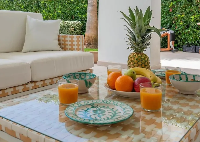 Amazing Ultra Modern Oasis In Atalaya Apartment