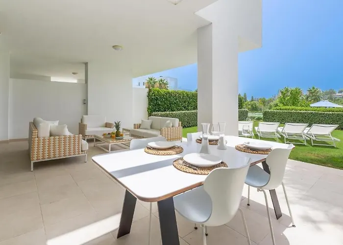 Amazing Ultra Modern Oasis In Atalaya 아파트