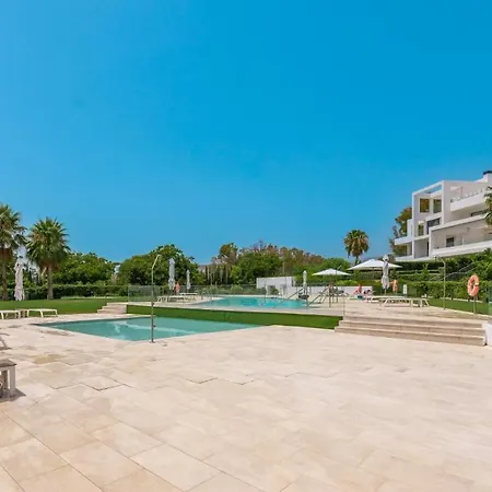 Amazing Ultra Modern Oasis In Atalaya Apartament *