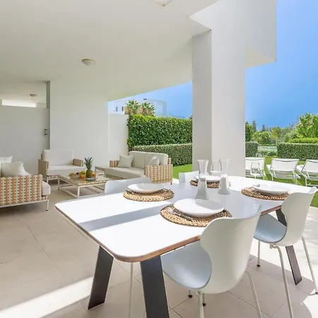 Amazing Ultra Modern Oasis In Atalaya Daire